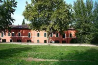 Residence Bizzoni Hotel dekat Parco Chico Mendes - Il Mare di Terni