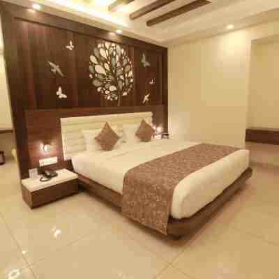 The Grand Highness Rooms