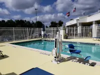 Days Inn & Suites by Wyndham Union City Hotels in Union City