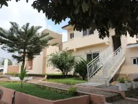 HighLander Guest House Hoteles en Aburi