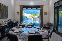 Cozzy Kostel Managed by Salak Hospitality Hôtels à : Central Bogor