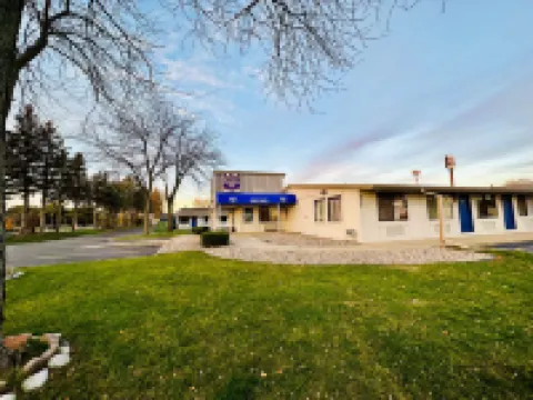 نايتس إن بريدجبورت فرانكينموث فنادق في 