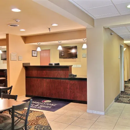 AmeriVu Inn and Suites - Crookston