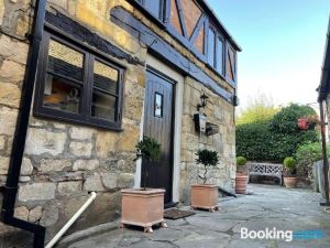Stunning 2 Bed Cotswold Cottage Winchcombe