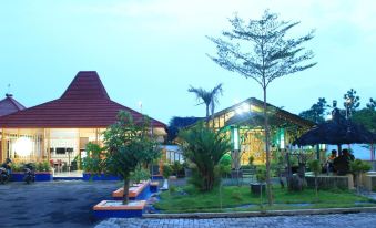 Aluky Hotel