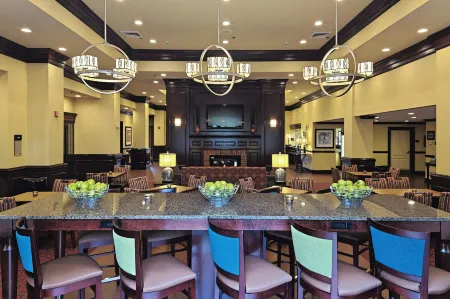 Hampton Inn & Suites Asheville Airport