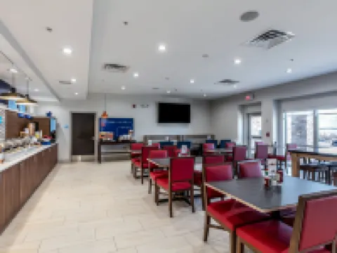 Holiday Inn Express & Suites JERSEY CITY NORTH - HOBOKEN by IHG Hotels in Jersey City