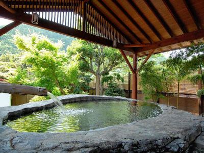 和室8～10畳 白壁荘の写真