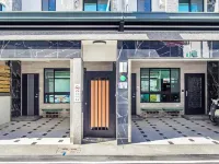 Green house sleep to B&B Hotels near Donghai Sports Park