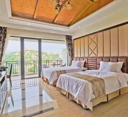 Naqin Peninsula Geological Ocean Park Hotel