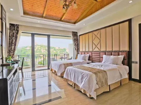 Naqin Peninsula Geological Ocean Park Hotel Отели рядом с достопримечательностью «Langqin Bay»