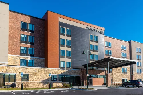 SpringHill Suites โดย Marriott Overland Park Leawood - ที่มีที่จอดรถ