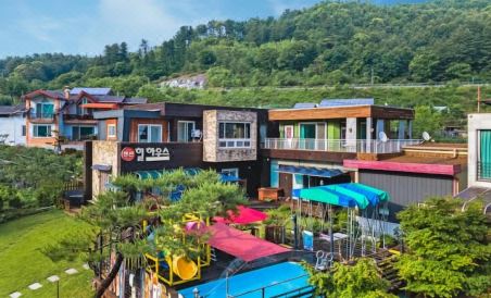 Gapyeong Hillhouse Pension - Housity