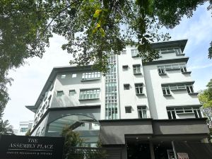 The Assembly Place at Stevens, Service Residences