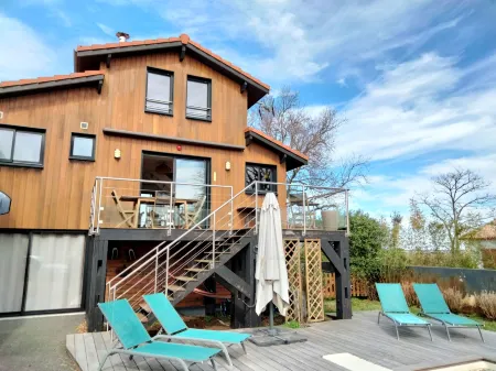 Les Pinassottes Отели рядом с достопримечательностью «Aqualand Bassin d Arcachon»