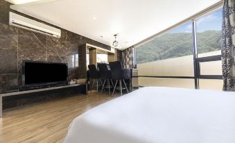 Kyeongju JS Pet Poolvilla