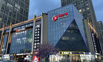 Yuerong Bay Jieyouzhan Serviced Apartment (Central Academy High School Mingrun Plaza Yanshun Road)