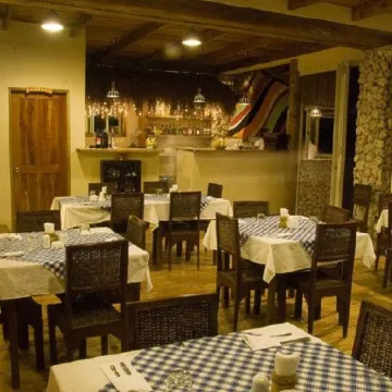 Angelina Beach Resort & Italian Restaurant Malapascua