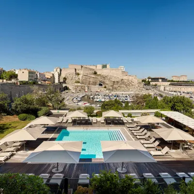 Radisson Blu Hotel, Marseille Vieux Port Hoteles cerca de Ratonneau