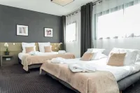 Best Western Hotel de la Cite and Spa Hôtels à : Saint-Lyphard