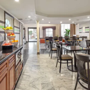 Best Western Pasadena Royale Inn  Suites