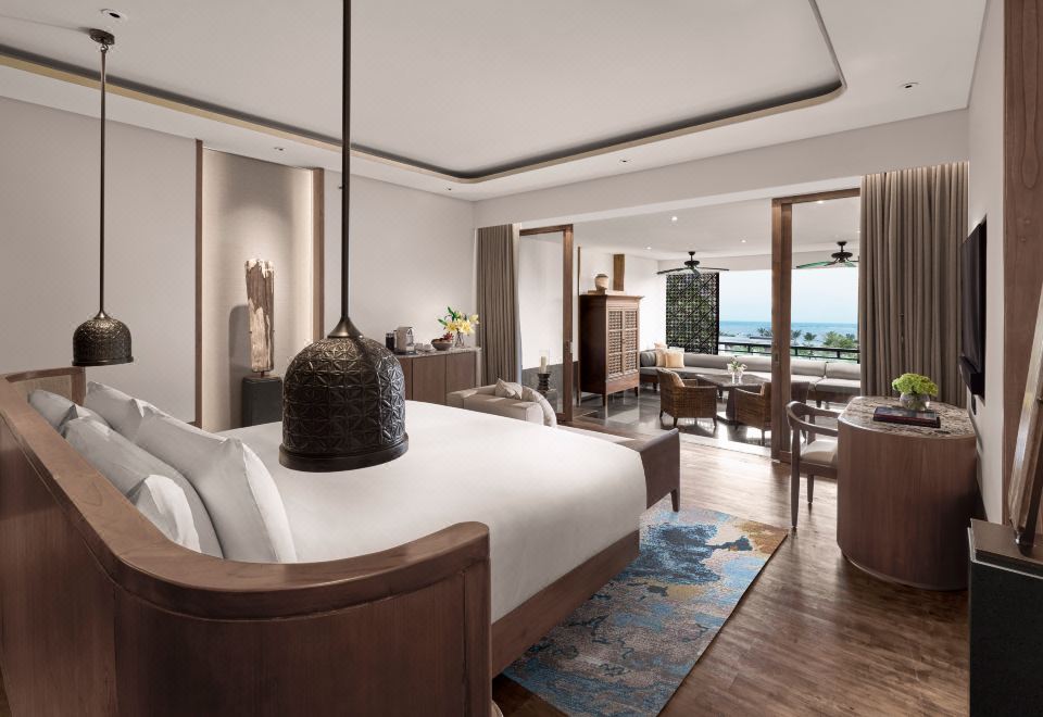 2. InterCon..