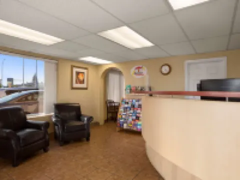 Super 8 by Wyndham Austin Downtown/Capitol Area オースティンのホテル