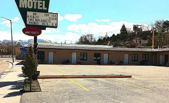 White Pine Motel