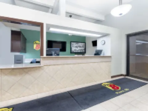 Super 8 by Wyndham Pierre SD Hotels in Pierre