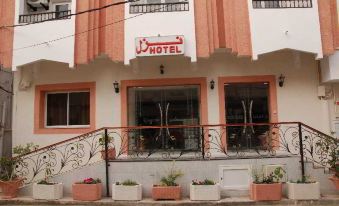 El Faracha Hotel