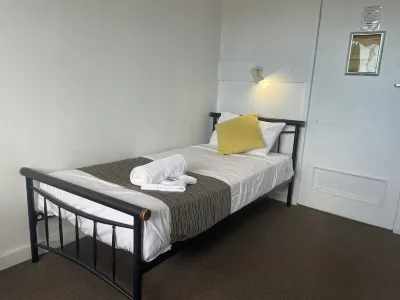 The Commercial Hotel Nambour Các khách sạn ở Yandina