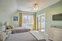 Dtwn Ludington Apt w/ Fire Pit: Day Trip to Slopes - 3-Star