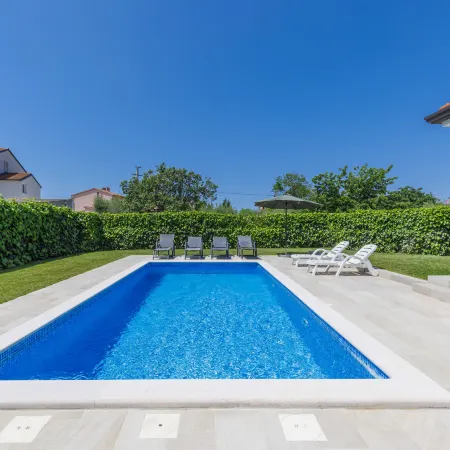 Villa Zirdum