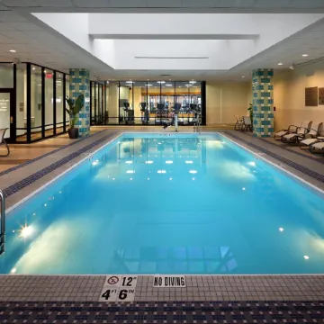 DoubleTree by Hilton Hartford Downtown Отели рядом с достопримечательностью «Арена «XL-центр»»