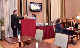 Hampton Inn & Suites Alexandria