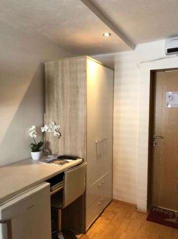 Studio Apartment Lily Photo