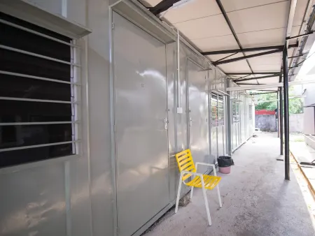 Kemaman Lodge & Cafe - Hostel