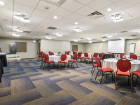 Holiday Inn Express & Suites SURREY by IHG Hotels in Guildford