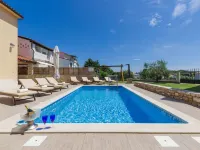 Licardo - Private Pools