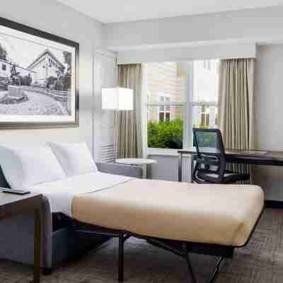 Residence Inn Boston Franklin Rooms