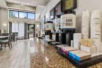 Hampton Inn & Suites Memphis-Galleria فنادق في ميلينغتون