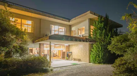 Onishi Kanko Hotel Отели рядом со станцией JR Kita-Fujioka station