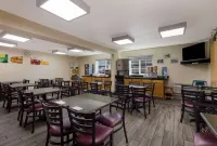 Quality Inn & Suites Medford Airport Hotels in Medford