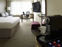 Novotel Montréal Aéroport Hotels in Pointe-Claire