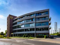 B&B HOTEL Göttingen-City Hotels in der Nähe von Institut für Numerische und Angewandte Mathematik