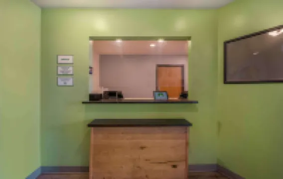 WoodSpring Suites Springdale