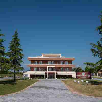 Mythic Summer Hotel Hotel Exterior