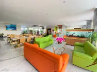 The Grand Cabin Hotel