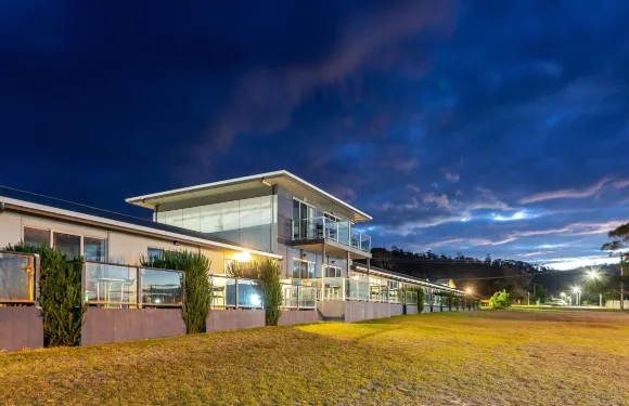 比舍諾海灘酒店