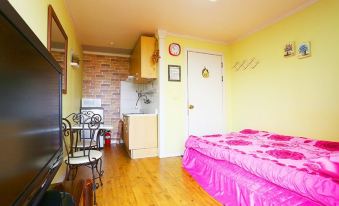 Ganghwado Haeoreumbit Pension